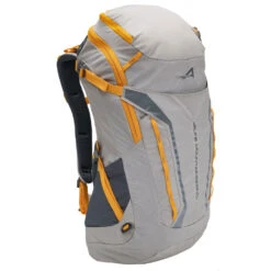 Alps Mountaineering Baja 40